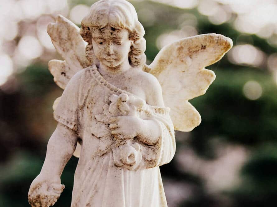 pompes funebres louis uccle inhumation Rapatriement Funérarium